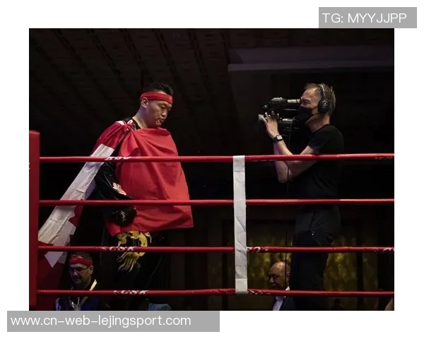 张君龙与索尔法拉巅峰对决谁能在拳坛中脱颖而出引发热议